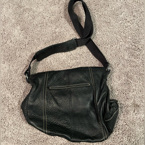 Medium Black Purse - Picture 2 of 3